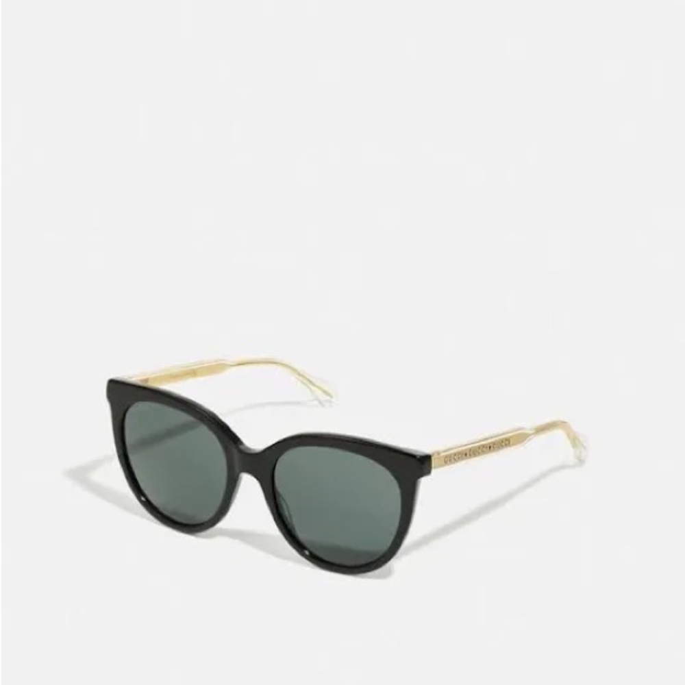 Gucci Cat Eye Sunglasses NWT